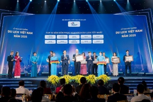 Sân gôn Thiên Đường - Legend Valley Country Club được vinh danh tại “Oscar du lịch Việt Nam”