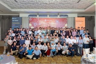 Trưởng thành từ bên trong: Khi con người là nền tảng phát triển bền vững Trưởng thành từ bên trong: Khi con người là nền tảng phát triển bền vững