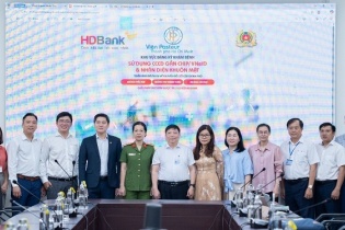 Tiên phong đồng hành cùng ngành y tế dự phòng, HDBank triển khai Kiosk y tế thông minh tại Viện Pasteur TP.HCM