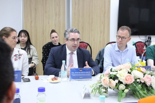 Quốc vụ khanh Nghị viện Đức thăm mỏ Núi Pháo