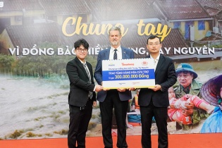 Mavin sẻ chia cùng đồng bào vùng lũ miền Trung, Tây Nguyên