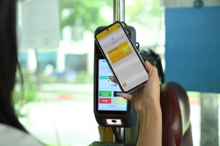 Giao thông công cộng TP. Hồ Chí Minh hiện đại hóa với thanh toán thẻ NAPAS không tiếp xúc