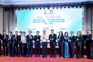 Phân bón Cà Mau giữ vững đà tăng trưởng