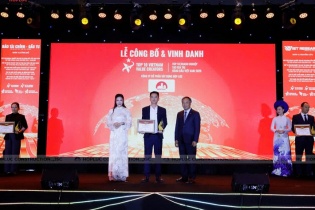 Xây dựng Hợp Lực ghi dấu ấn Top 10 Doanh nghiệp tạo giá trị hàng đầu Việt Nam 2025