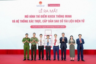 Agribank đồng hành cùng tỉnh Thanh Hoá triển khai mô hình Kiosk hành chính công thông minh