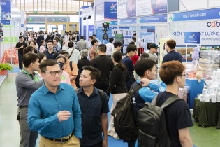 VIETNAM EXPO 2026 thu hút 6.500 lượt khách ngay trong ngày đầu tiên