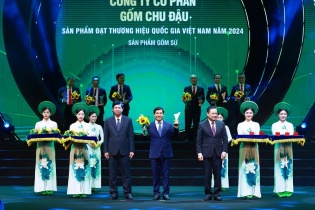 Thương hiệu quốc gia Gốm Chu Đậu vinh dự nhận Giấy khen của Cục An ninh Kinh tế - Bộ Công an