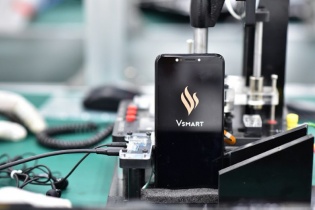 Vingroup dừng sản xuất smartphone, tivi: Quyết định không bất ngờ