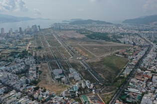 Khánh Hòa “xây lại” giá đất với hàng trăm dự án