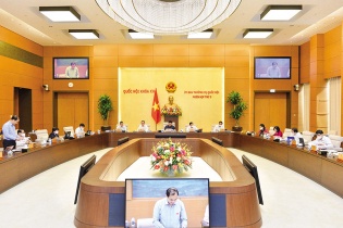 Hợp đồng bảo hiểm vẫn nặng về lợi ích của doanh nghiệp