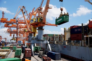 Chuyển đổi số là phao cứu sinh cho doanh nghiệp logistics