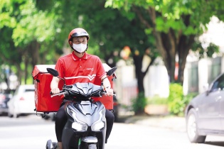 Thị trường bưu chính chuyển phát nhanh 2021: Vượt barie dịch bệnh