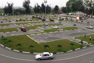 Chuyển thẩm quyền cấp bằng lái xe: Quyền lợi của người dân là quan trọng nhất