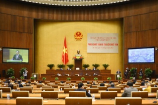 "Kéo” nghị trường gần hơn với cuộc sống 