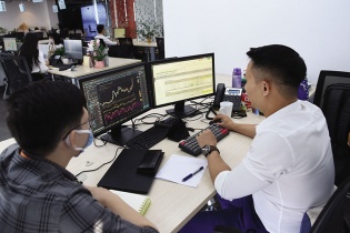 Lá chắn phòng thủ từ cổ phiếu điện