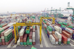 Nước đi M&A sang ngành vận tải biển của Viconship