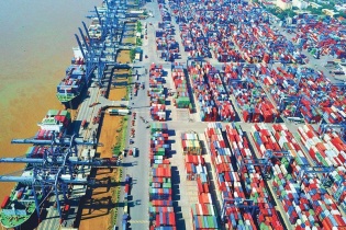 Thức, ngủ cùng… nền kinh tế