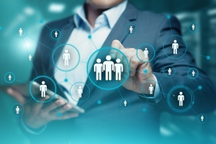 Chung tay giải cơn khát nguồn nhân lực số