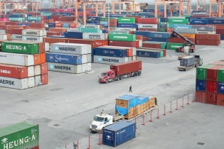 Thấy gì từ mục tiêu về logistics đến năm 2025