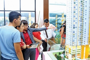 Môi giới bất động sản xoay xở trong thời khó
