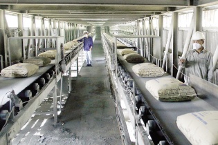 Ngành xi măng chật vật điều tiết sản xuất - tiêu thụ