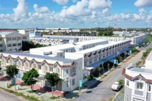 Địa ốc Hoàng Quân: Kinh doanh bất ổn, cổ phiếu vẫn tăng nóng