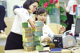 Lãi suất giảm, nhưng vẫn vượt quá khả năng chịu đựng của doanh nghiệp