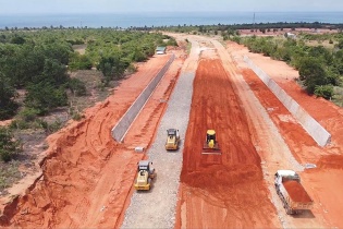 Đầu tư công giúp cổ phiếu doanh nghiệp hạ tầng tăng giá mạnh