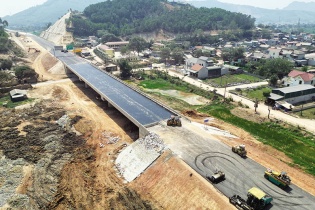 Đầu tư công sẽ là động lực chính cho tăng trưởng 2023