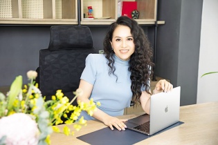 Lê Ngọc Thu Trang, nhà sáng lập Tracybee: Tình yêu con người luôn đến trước tình yêu sản phẩm