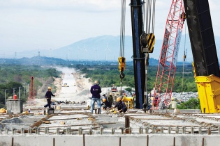 Tăng tốc các đầu tàu giải ngân giao thông