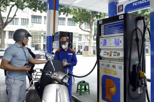 Không lo thiếu xăng dầu