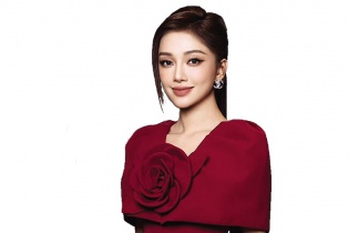 Nhà thiết kế, doanh nhân Vân Anh Scarlet: “Cưỡi sóng, đạp gió”, tay trắng gây dựng sự nghiệp