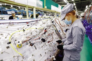 Nhận diện tăng trưởng kinh tế dưới góc nhìn tốc độ và chất lượng