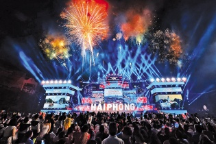 Lễ hội Hoa phượng đỏ - Hành trình lan tỏa