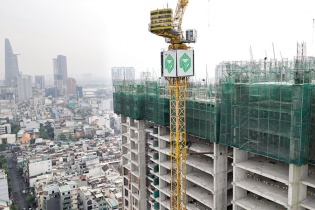 Doanh nghiệp địa ốc vượt qua lằn ranh sinh tử