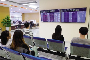 Chứng khoán chờ giải bài toán nâng hạng