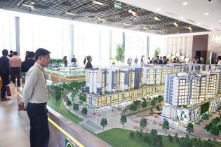 Cùng doanh nghiệp bất động sản vượt sóng