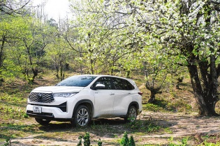 Toyota chiếm gần 50% doanh số xe hybrid toàn thị trường