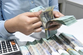 Ngân hàng cấp tập rao bán tài sản để xử lý nợ xấu