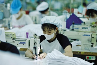 Xuất khẩu đón sóng tiêu dùng cuối năm