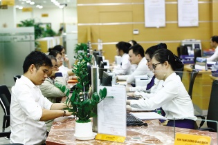 Chưa đến lúc bỏ room tín dụng
