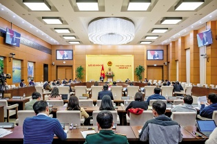Thống nhất trình Quốc hội điều chỉnh chỉ tiêu tăng trưởng GDP