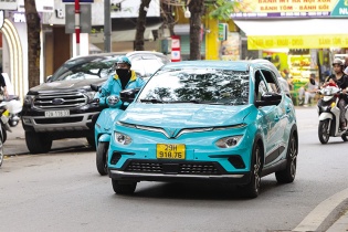 Thị trường gọi xe công nghệ: Chia lại “miếng bánh” tỷ USD