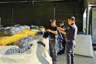 Dùng công nghệ chặn làn sóng bán hàng giả