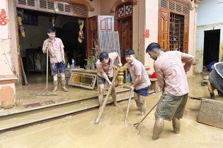 Lan tỏa nghĩa tình, đồng hành cùng nhân dân sau lũ