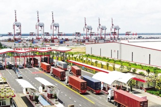 Lùi một để doanh nghiệp được hai