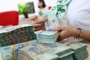 Lãi suất thả nổi trái phiếu tăng vọt: Doanh nghiệp tìm cách sửa điều khoản, khống chế trần