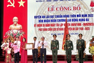 Huyện An Lão (Hải Phòng) đón bằng công nhận huyện đạt chuẩn nông thôn mới