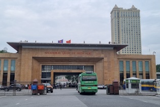 Thêm nhiều mặt hàng mới thông quan qua Cửa khẩu Bắc Luân II - Móng Cái